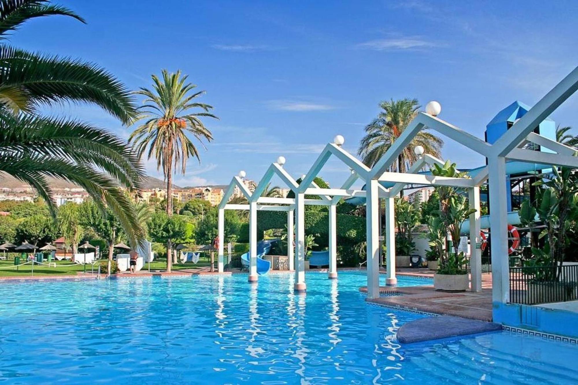 Benalbeach Apartment With Water Park Бенальмадена Экстерьер фото