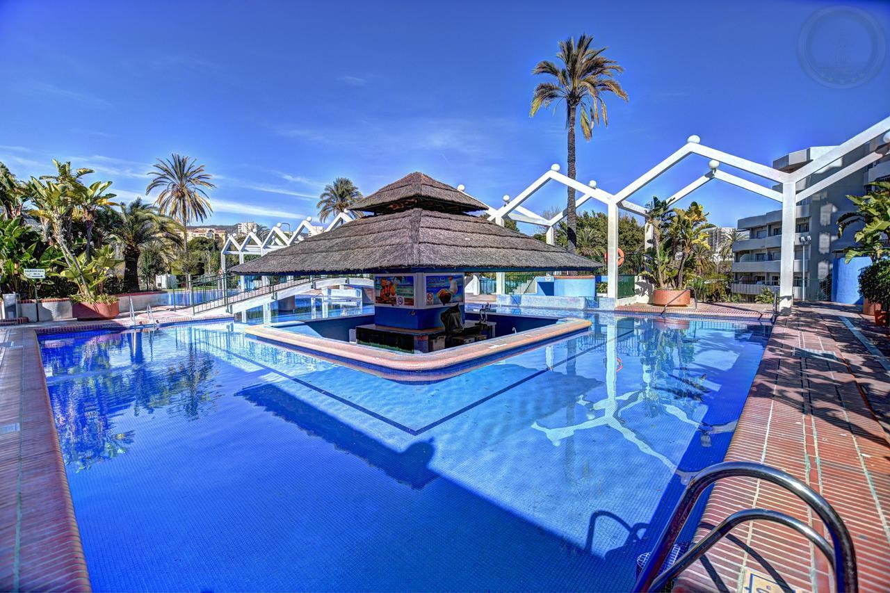 Benalbeach Apartment With Water Park Бенальмадена Экстерьер фото